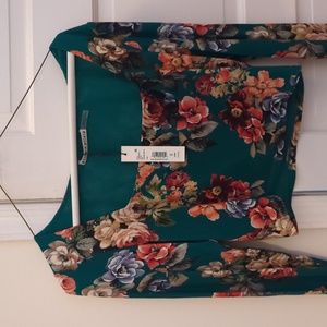 Beautiful green floral cropped Alice + Olivia top